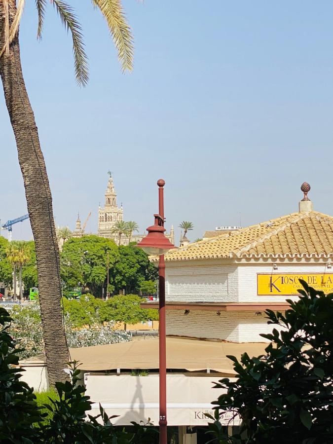 Betis A La Orilla Del Guadalquivir & Vistas A La Giralda Apartment Sevilla Bagian luar foto
